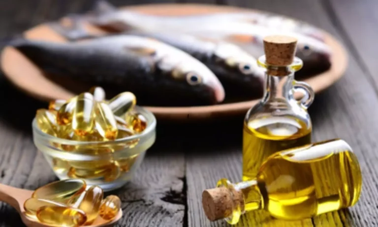Fish Oil: क्या फिश ऑयल कैप्सूल सच में बचाते हैं हार्ट अटैक से? वैज्ञानिक अध्ययनों में सामने आई बड़ी सच्चाई