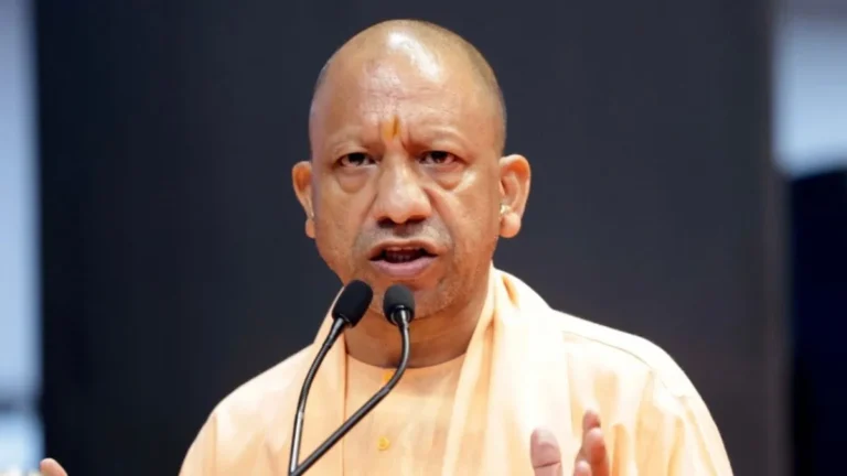 Uttar Pradesh : सरकार ने किसानों को दिलाया भरोसा- परेशान न हों, प्रदेश में पर्याप्त उर्वरक उपलब्ध