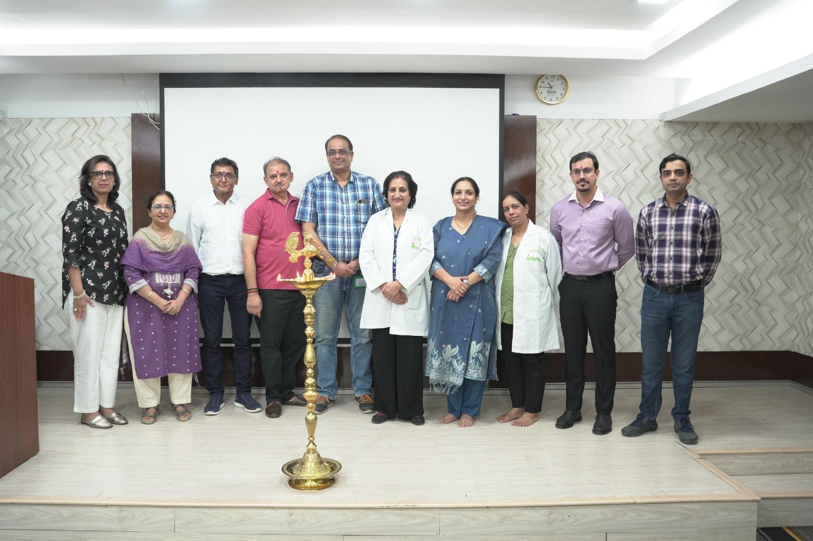 Head Neck Cancer: भारत में सिर-गर्दन कैंसर का बढ़ता खतरा, समय पर जांच से 80-90% मामलों में इलाज संभव Head Neck Cancer: भारत में सिर-गर्दन कैंसर का बढ़ता खतरा, समय पर जांच से 80-90% मामलों में इलाज संभव
