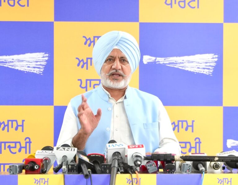 Punjab : कांग्रेस दिशाहीन हो चुकी है, पंजाब के मुद्दों पर ध्यान देने के बजाय आपसी लड़ाई में व्यस्त है- बलतेज पन्नू