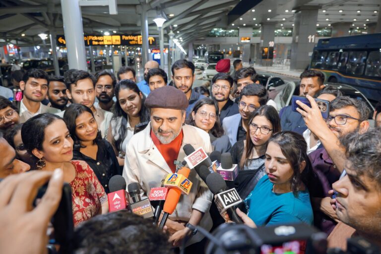 New Delhi : आचार्य प्रशांत ब्रिटेन दौरे से लौटे, बोले- “भौतिक प्राप्ति आवश्यक है, पर्याप्त नहीं”