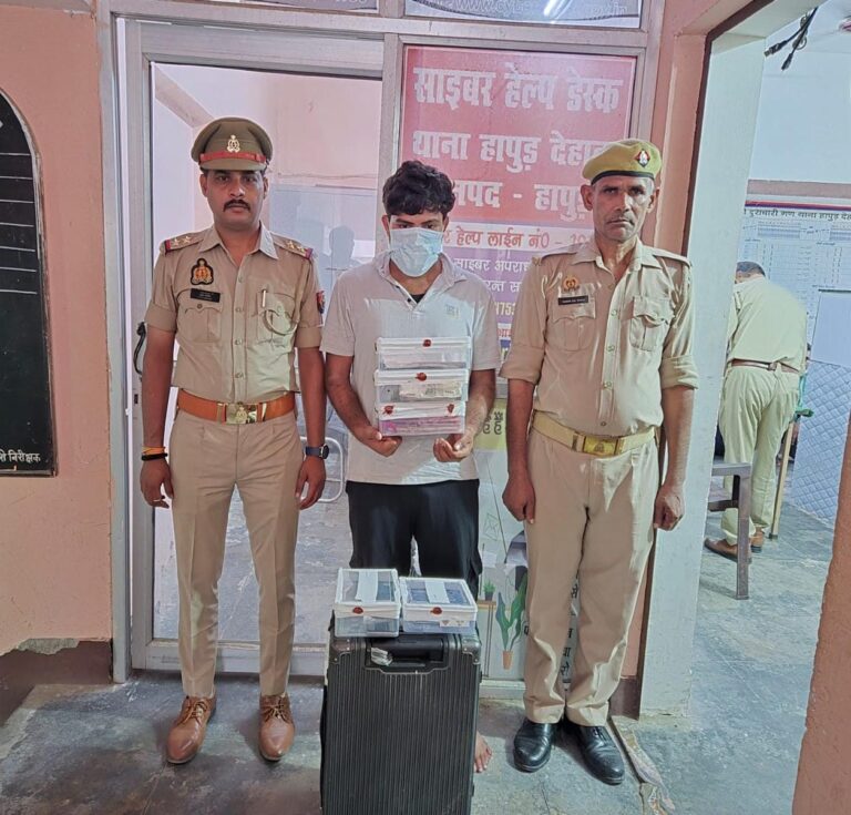 Uttar Pradesh : हापुड़ में सांसद प्रतिनिधि की बेटी की शादी में 1.80 लाख रुपये चोरी करने वाला आरोपी गिरफ्तार