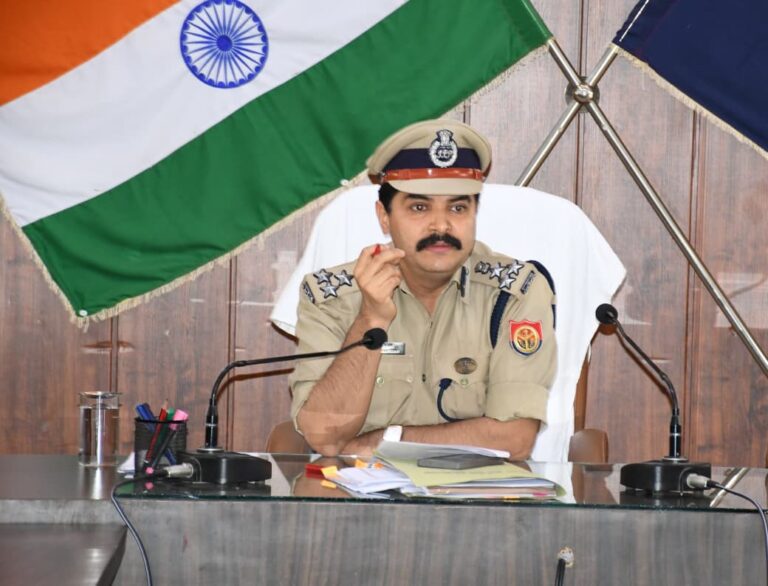 Uttar Pradesh : हापुड़ में कांवड़ यात्रा को सुरक्षित और सुचारु बनाने के लिए मेरठ जोन की पुलिस ने शुरू की व्यापक तैयारियां