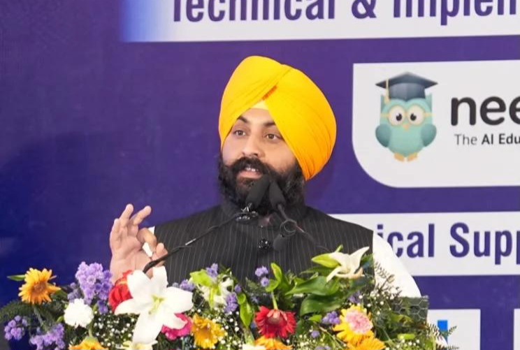 Punjab : पंजाब पहली से बारहवीं कक्षा तक आर्टिफिशियल इंटेलिजेंस को मुख्य विषय के रूप में शामिल करने वाला भारत का पहला राज्य बना : हरजोत सिंह बैंस