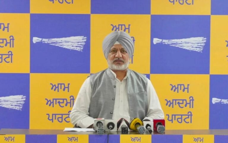 Punjab : कांग्रेस पूरी तरह से बिखर चुकी है, राजा वड़िंग ‘आप’ के विरुद्ध अफवाहें फैलाने के बजाय अपना घर संभालें- बलतेज पन्नू