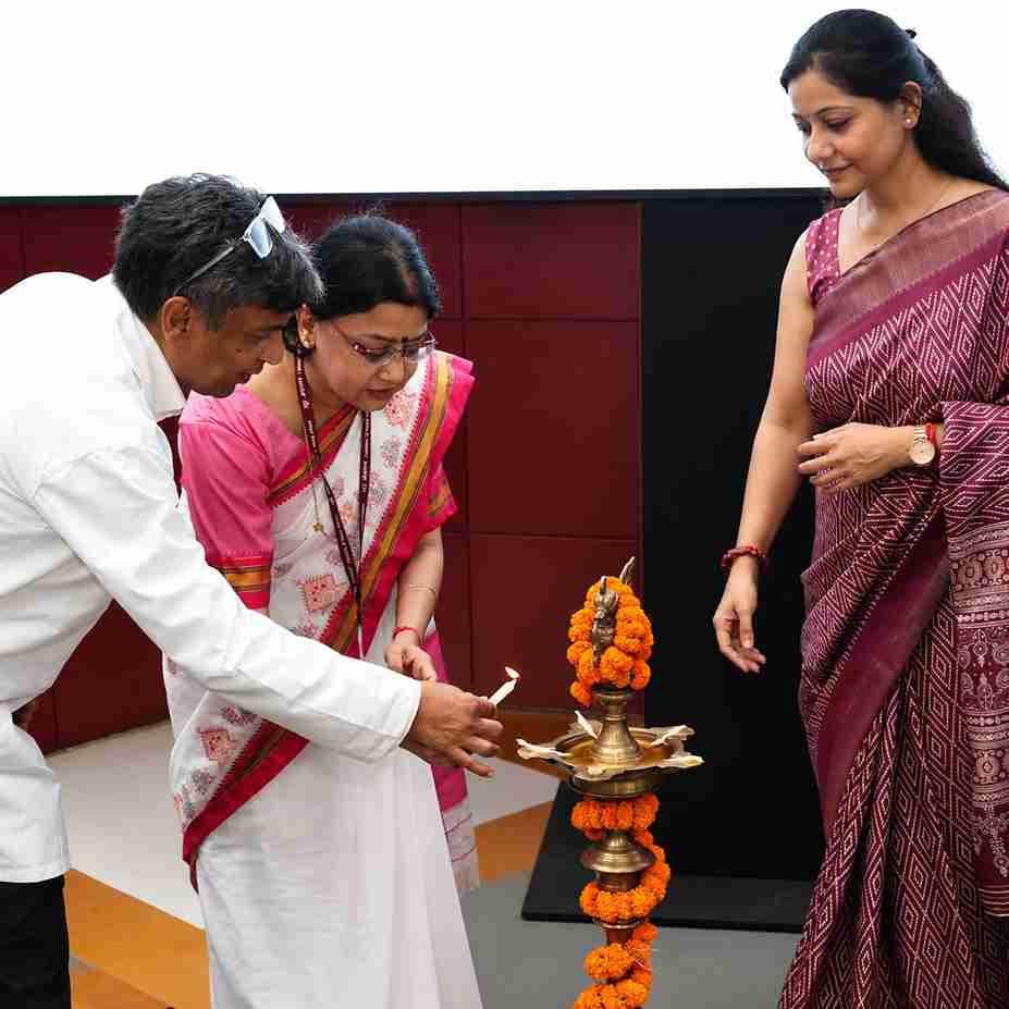 Doctors Wellness: आरएमएल अस्पताल में स्वास्थ्यकर्मियों के लिए शुरू होंगे वेलनेस कार्यक्रम, तनाव प्रबंधन और मानसिक स्वास्थ्य पर रहेगा विशेष फोकस Wellness Program