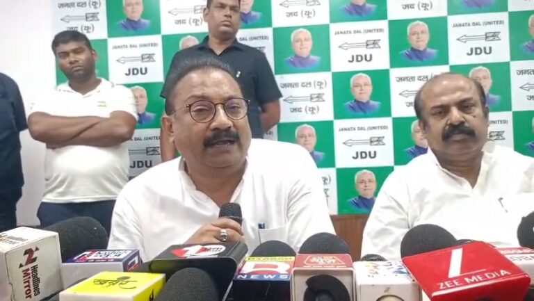 Bihar : प्रशांत किशोर को लेकर मंत्री अशोक चौधरी का हमला, कहा ‘हमारी लड़ाई आरजेडी से, प्रशांत किशोर मैदान में कहीं नहीं’