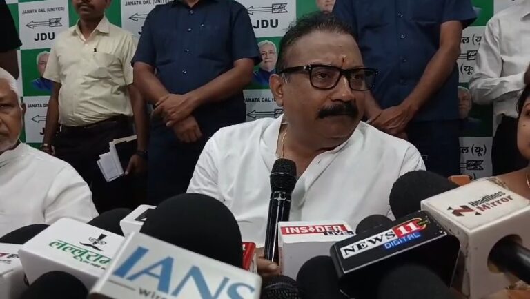 Bihar : मंत्री अशोक चौधरी का पलटवार, बोले तेजस्वी चार महीने बाहर रहें तो क्या फर्क पड़ता है, पंचायत टैक्स विकास के लिए जरूरी