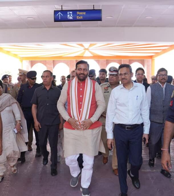 Haryana: मुख्यमंत्री नायब सिंह सैनी ने लिया प्रधानमंत्री के कार्यक्रम की तैयारियों का जायजा