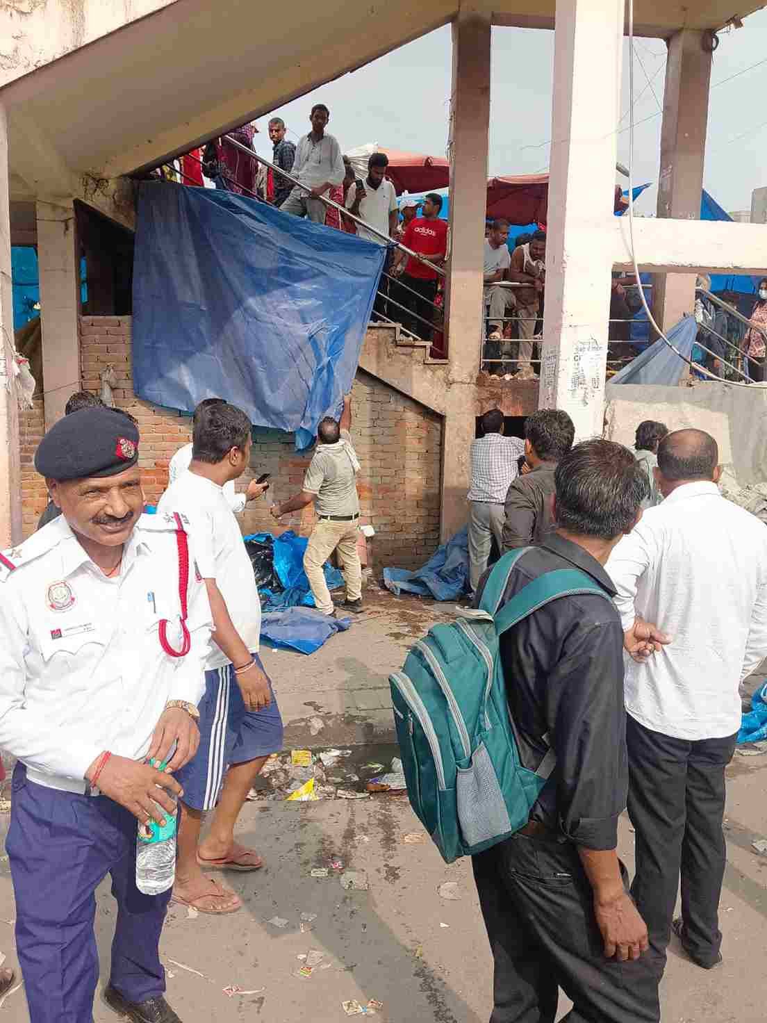 Traffic Police, ISBT Anand Vihar, Delhi Traffic Police, Encroachment Drive, Delhi News
