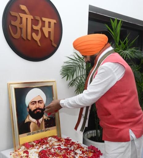 Udham Singh Martyrdom Day: हरियाणा के मुख्यमंत्री नायब सिंह सैनी ने शहीद उधम सिंह जी के शहादत दिवस पर किया नमन