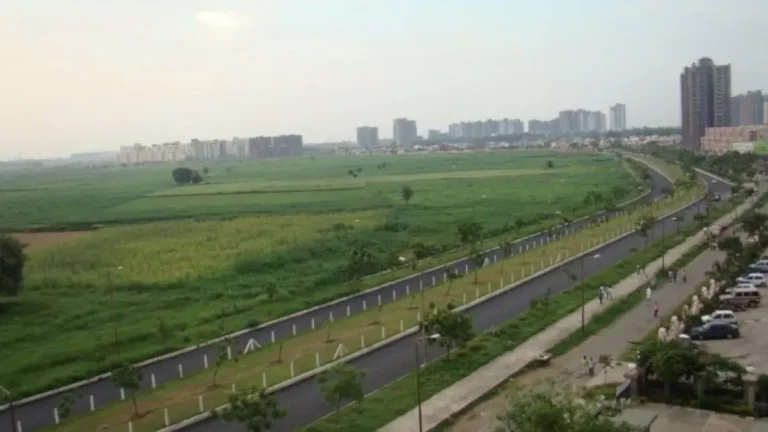 Greater Noida: गांवों में भी बनेंगे आधुनिक सामुदायिक केंद्र, पहले चरण में चार गांवों का चयन