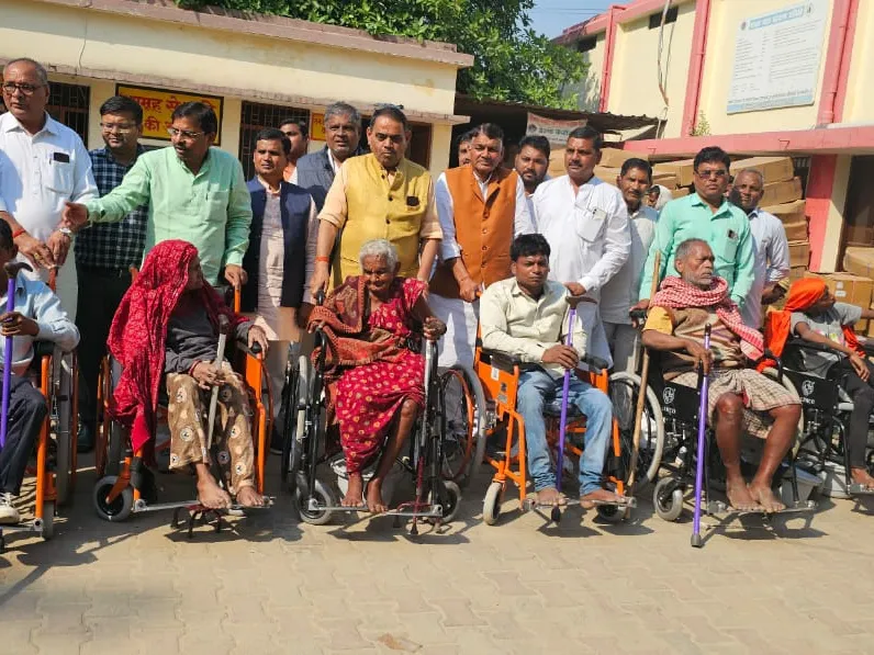 North East Welfare: पूर्वोत्तर में बुजुर्गों और दिव्यांगों के लिए बढ़ा योजनाओं का दायरा, ₹63.67 करोड़ के सहायक उपकरण वितरित North East Welfare: पूर्वोत्तर में बुजुर्गों और दिव्यांगों के लिए बढ़ा योजनाओं का दायरा, ₹63.67 करोड़ के सहायक उपकरण वितरित