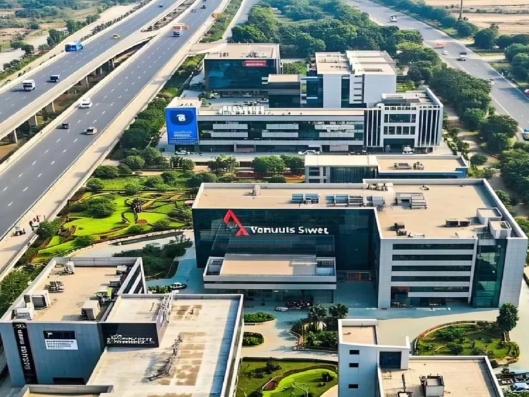 Noida Airport: यमुना सिटी के इलेक्ट्रॉनिक मैन्युफैक्चरिंग क्लस्टर को पर्यावरण मंजूरी, 538 करोड़ की परियोजना को मिलेगी रफ्तार