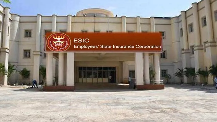 ESIC Relief: बेरोजगार बीमित कर्मचारियों को राहत, अटल बीमित व्यक्ति कल्याण योजना एक साल बढ़ी ESIC Relief: बेरोजगार बीमित कर्मचारियों को राहत, अटल बीमित व्यक्ति कल्याण योजना एक साल बढ़ी