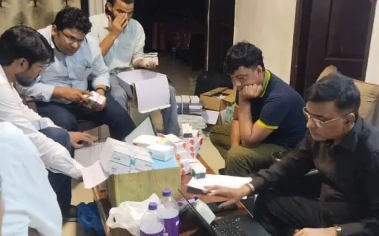 Cancer Drug Racket: नोएडा के फ्लैट से 2 करोड़ रुपये की कैंसर की महंगी दवाएं बरामद, संयुक्त कार्रवाई में एक गिरफ्तार