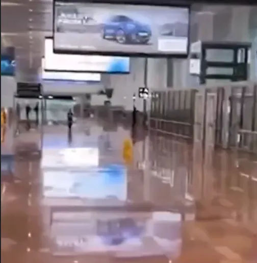 Noida International Airport: एयरपोर्ट की छत टपकने के दावे को प्रबंधन ने बताया गलत, वायरल वीडियो पर दी सफाई