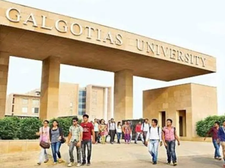 Student Suicide: गौर सिटी सोसायटी में एलएलबी छात्र ने बिल्डिंग से छलांग लगाकर दी जान, पुलिस जांच में जुटी