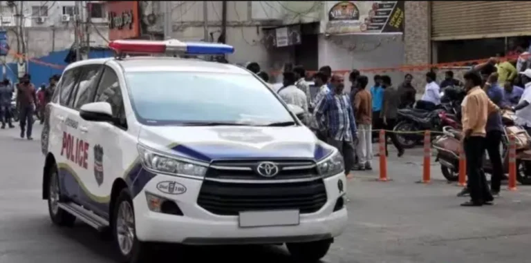 Noida Accident: निर्माणाधीन इमारत की पांचवीं मंजिल से गिरकर मजदूर की मौत, सुरक्षा मानकों की जांच में जुटी पुलिस