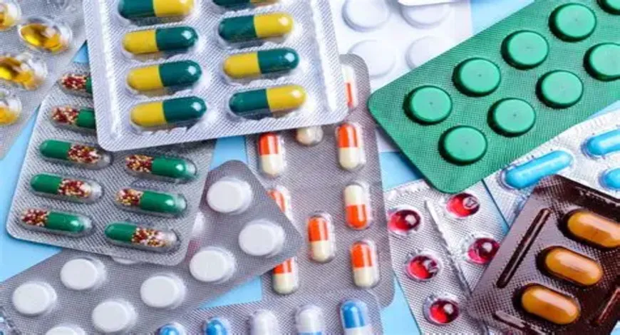 Drug Rules: सरकार ने ड्रग्स नियमों में बड़ा बदलाव, जीन और सेल थेरेपी पर होगी कड़ी निगरानी Drug Rules: सरकार ने ड्रग्स नियमों में बड़ा बदलाव, जीन और सेल थेरेपी पर होगी कड़ी निगरानी