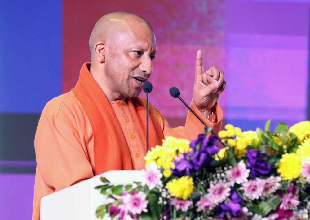 Uttar Pradesh : सीएम योगी शुक्रवार को उत्तर प्रदेश आम महोत्सव का करेंगे शुभारंभ Uttar Pradesh : सीएम योगी शुक्रवार को उत्तर प्रदेश आम महोत्सव का करेंगे शुभारंभ