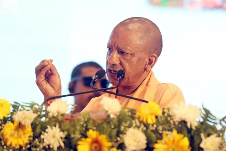 Uttar Pradesh : सीएम योगी की गोसंरक्षण नीति का असर, करोड़ों कमा रहे युवा, बढ़ रहा रोजगार