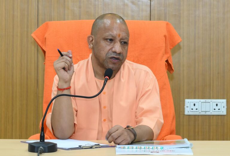 Uttar Pradesh : योगी सरकार की गो संरक्षण नीति से निकला गो सेवा के साथ रोजगार का नया रास्ता