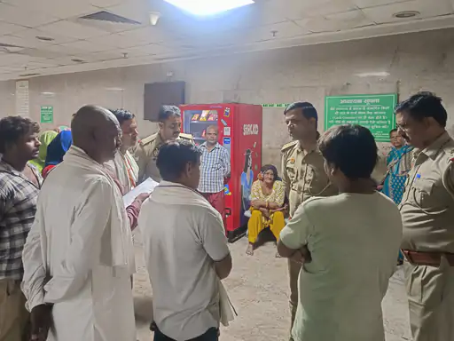 Licensed Pistol Firing: कासना में लाइसेंसी पिस्टल से चली गोली, 16 वर्षीय किशोर के पेट में लगी; आरोपी हथियार समेत गिरफ्तार Licensed Pistol Firing: कासना में लाइसेंसी पिस्टल से चली गोली, 16 वर्षीय किशोर के पेट में लगी; आरोपी हथियार समेत गिरफ्तार