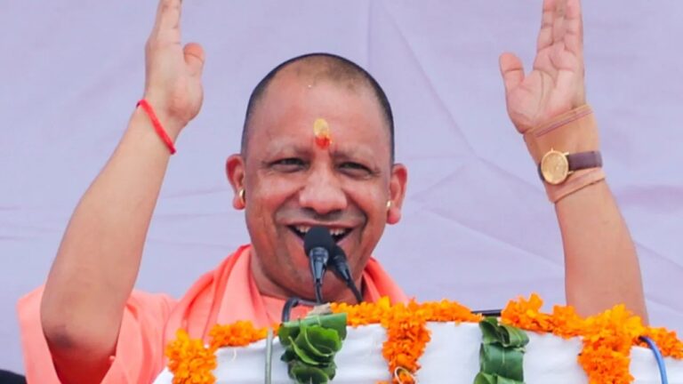 Uttar Pradesh : यूपी में आबकारी विभाग का नया कीर्तिमान, 4 माह में 20,862 करोड़ रुपये से अधिक का राजस्व