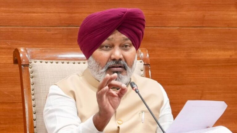 Punjab : कैबिनेट मंत्री हरपाल सिंह चीमा ने पंजाब विधानसभा में भाजपा सरकार द्वारा विद्यार्थियों और लोकतांत्रिक अधिकारों पर किए जा रहे हमलों के खिलाफ प्रस्ताव किया पेश