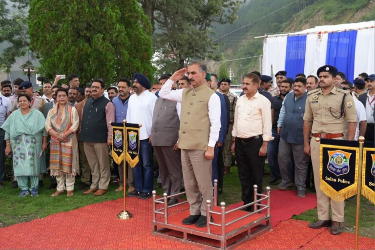 Himachal Pradesh: वरिष्ठ पत्रकार डॉ. बलदेव शर्मा की धर्मपत्नी के निधन पर मुख्यमंत्री सुक्खू ने जताया शोक