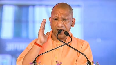 Lucknow : आपदा से पार पाने में पीड़ितों के साथ मजबूती से खड़ी योगी सरकार, सहायता राशि बढ़ाई, प्रबंधन किया हाईटेक Lucknow : आपदा से पार पाने में पीड़ितों के साथ मजबूती से खड़ी योगी सरकार, सहायता राशि बढ़ाई, प्रबंधन किया हाईटेक