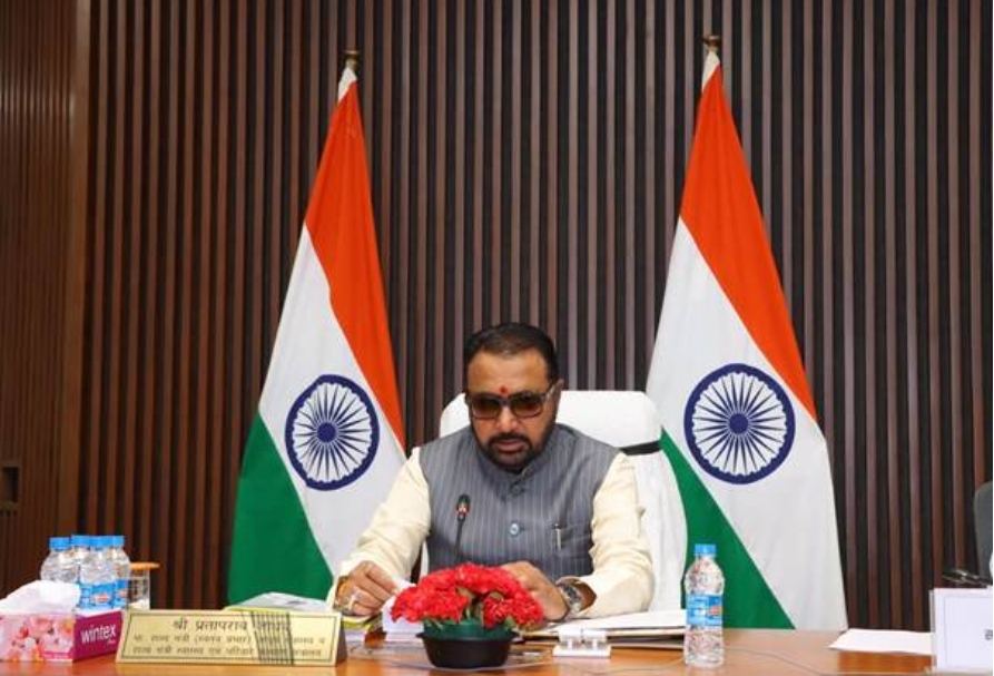 Ayurveda Innovation: आयुर्वेद में एआई और डिजिटल तकनीक की एंट्री, सीसीआरएएस ने शुरू की तीन बड़ी पहल Ayurveda Innovation: आयुर्वेद में एआई और डिजिटल तकनीक की एंट्री, सीसीआरएएस ने शुरू की तीन बड़ी पहल