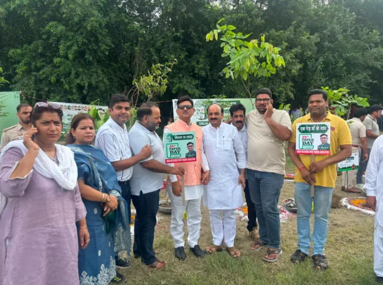 Delhi Green Campaign 2026: दिल्ली में वृक्षारोपण अभियान को बड़ी सफलता, एक दिन में लगाए गए लगभग एक लाख पौधे