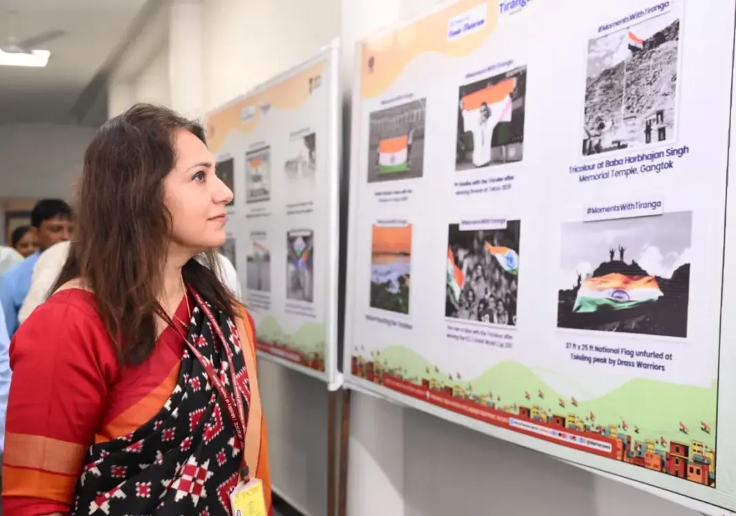 हर घर तिरंगा प्रदर्शनी युवाओं के लिए प्रेरणास्त्रोतः ए. मोना श्रीनिवास Every Home Tiranga Exhibition is a source of inspiration for the youth A. Mona Srinivas