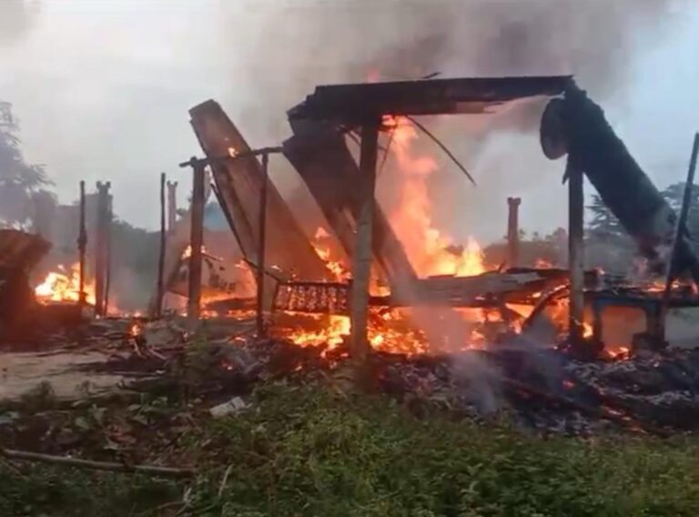 Bihar : दूध गर्म करते समय सिलेंडर ब्लास्ट, चार घर जलकर राख, 10 लाख से अधिक का नुकसान