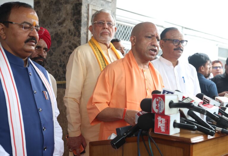 Uttar Pradesh : आलम बदी के कार्यों ने बताया, जनता व क्षेत्र के प्रति समर्पित रहें तो आयु मायने नहीं रखती- मुख्यमंत्री