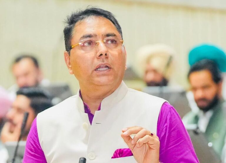 Punjab : पंजाब में नौजवानों की बेरोजगारी दर 19.1 प्रतिशत से घटकर 17 प्रतिशत हुई – अमन अरोड़ा