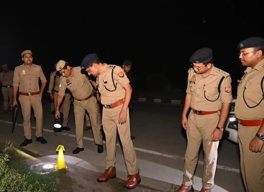Bulandshahar : बुलंदशहर में मकान के बंटवारे को लेकर देवर ने भाभी की चाकू से हत्या कर दी, आरोपी फरार Bulandshahar : बुलंदशहर में मकान के बंटवारे को लेकर देवर ने भाभी की चाकू से हत्या कर दी, आरोपी फरार