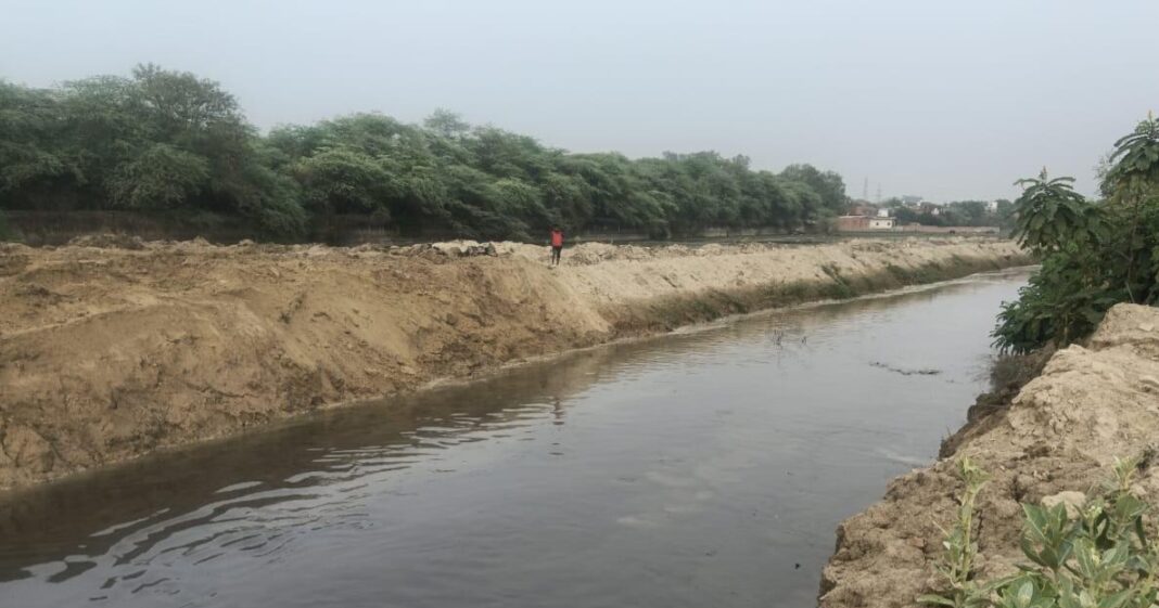 Lucknow : लखनऊ के सरोजनी नगर व मोहनलालगंज से गुजरने वाली सई नदी को सीवेज प्रदूषण से मुक्त करने की कवायद तेज Lucknow : लखनऊ के सरोजनी नगर व मोहनलालगंज से गुजरने वाली सई नदी को सीवेज प्रदूषण से मुक्त करने की कवायद तेज