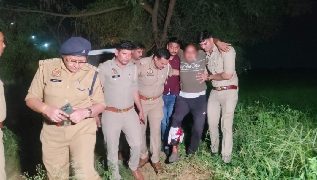 Hapur News : हापुड़ में गौरव त्यागी हत्याकांड के मुख्य आरोपी से मुठभेड़, 25 हजार का इनामी प्रदीप घायल Hapur News : हापुड़ में गौरव त्यागी हत्याकांड के मुख्य आरोपी से मुठभेड़, 25 हजार का इनामी प्रदीप घायल