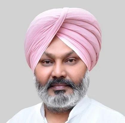 Chandigarh : पंजाब सरकार बुज़ुर्गों और आर्थिक रूप से कमज़ोर श्रद्दालुओं की पुरानी इच्छाओं को पूरा कर रही है- हरपाल सिंह चीमा Chandigarh : पंजाब सरकार बुज़ुर्गों और आर्थिक रूप से कमज़ोर श्रद्दालुओं की पुरानी इच्छाओं को पूरा कर रही है- हरपाल सिंह चीमा