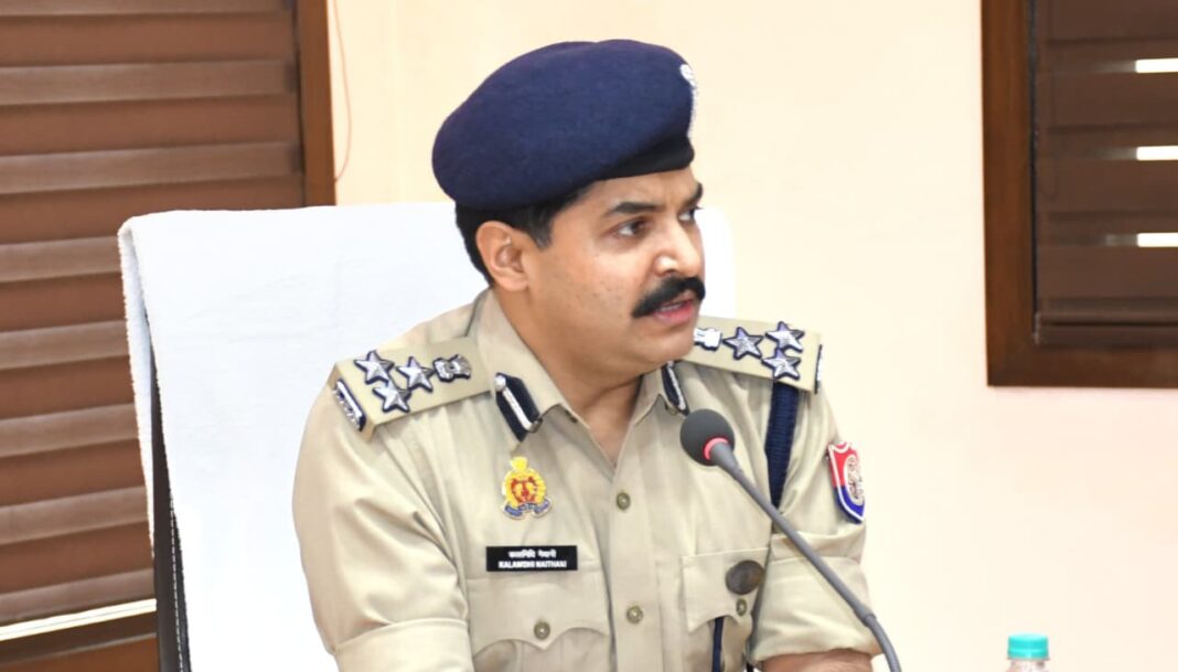 Krishna Janmashtami : मेरठ जोन में जन्माष्टमी पर सुरक्षा चक्र मजबूत, चार जिलों में पुलिस ने बनाया विशेष प्लान Krishna Janmashtami : मेरठ जोन में जन्माष्टमी पर सुरक्षा चक्र मजबूत, चार जिलों में पुलिस ने बनाया विशेष प्लान