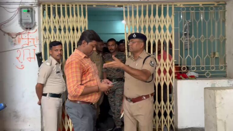Bihar : अवैध नर्सिंग होम पर बड़ी कार्रवाई, पांच डॉक्टर समेत 10 पर केस, पांच कर्मी जेल भेजे गए