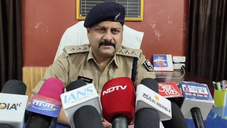 Bihar : बेगूसराय में भरी पंचायत में महिला-युवक को प्रताड़ित करने का वीडियो वायरल, दुष्कर्म का आरोप, FIR दर्ज