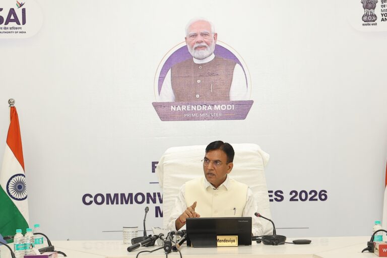 Commonwealth Games: राष्ट्रमंडल पदक विजेता वेटलिफ्टरों का हुआ सम्मान, खेल मंत्री ने दिए नकद पुरस्कार