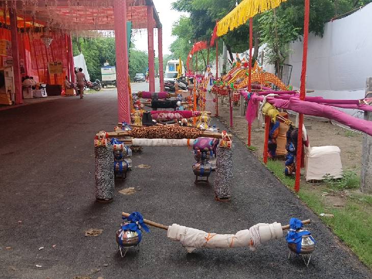 Kanwar Yatra: शनि सेवा समिति के कांवड़ सेवा शिविर में बढ़ी श्रद्धालुओं की संख्या