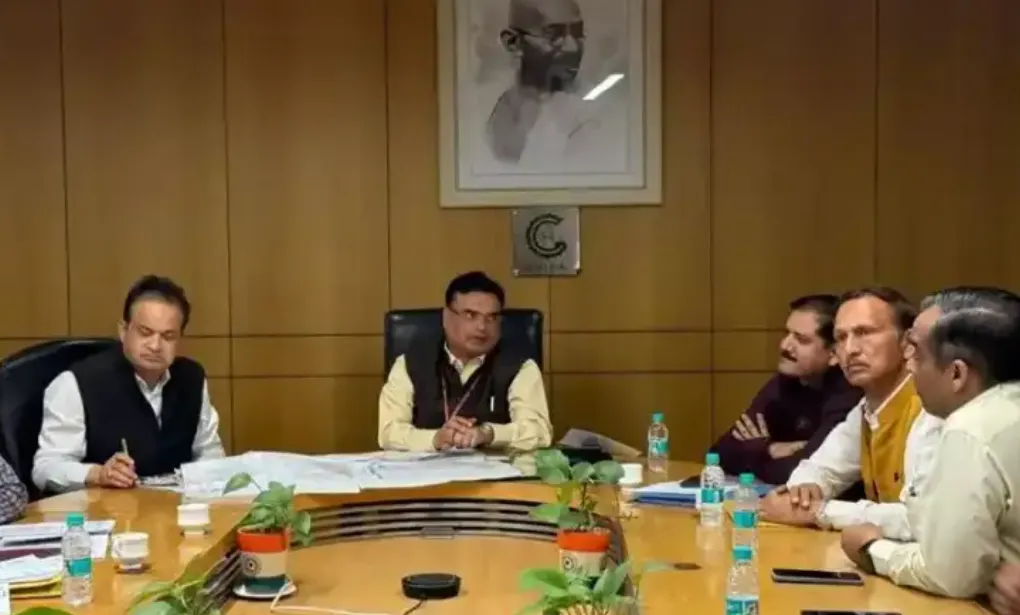 Greater Noida Farmer Compensation: किसानों के मुआवजे में 55.5% की रिकॉर्ड बढ़ोतरी, अब मिलेंगे 6,415 रुपये प्रति वर्ग मीटर Greater Noida Farmer Compensation: किसानों के मुआवजे में 55.5% की रिकॉर्ड बढ़ोतरी, अब मिलेंगे 6,415 रुपये प्रति वर्ग मीटर