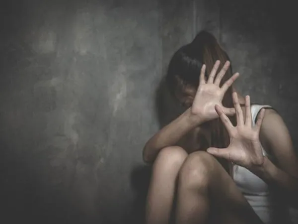 Thane POCSO Case: नाबालिग से बार-बार दुष्कर्म के मामले में छह साल बाद आरोपी को 20 साल की सजा, कोर्ट बोला- सहमति मायने नहीं रखती Thane POCSO Case: नाबालिग से बार-बार दुष्कर्म के मामले में छह साल बाद आरोपी को 20 साल की सजा, कोर्ट बोला- सहमति मायने नहीं रखती