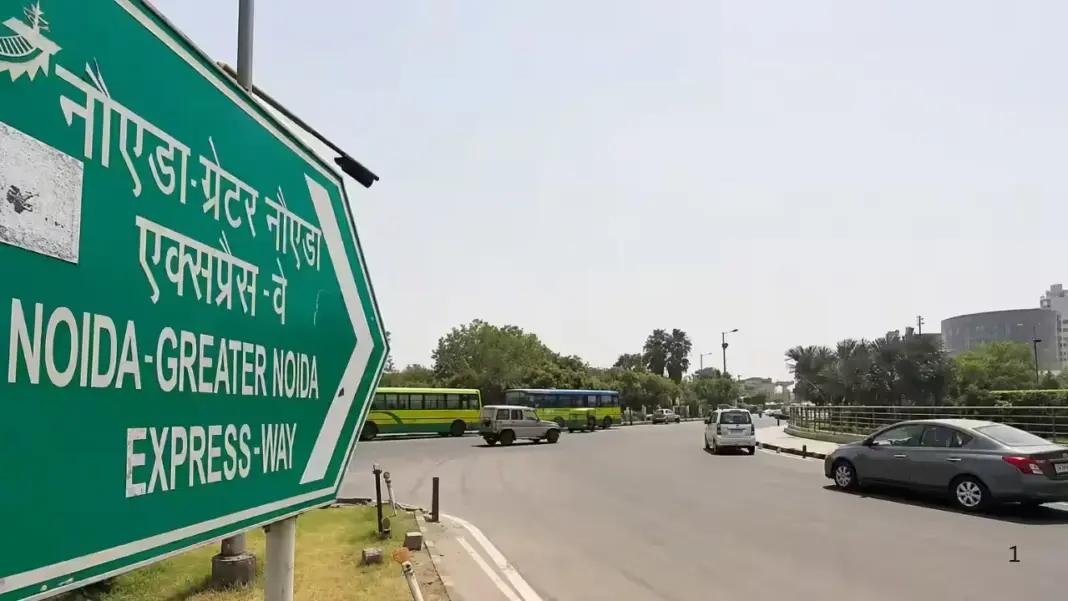 Greater Noida Beautification: प्रवेशद्वारों और गोलचक्करों के सौंदर्यीकरण की योजना एक साल से अटकी, 8-10 कंपनियों के प्रेजेंटेशन के बाद भी चयन नहीं Greater Noida Beautification: प्रवेशद्वारों और गोलचक्करों के सौंदर्यीकरण की योजना एक साल से अटकी, 8-10 कंपनियों के प्रेजेंटेशन के बाद भी चयन नहीं